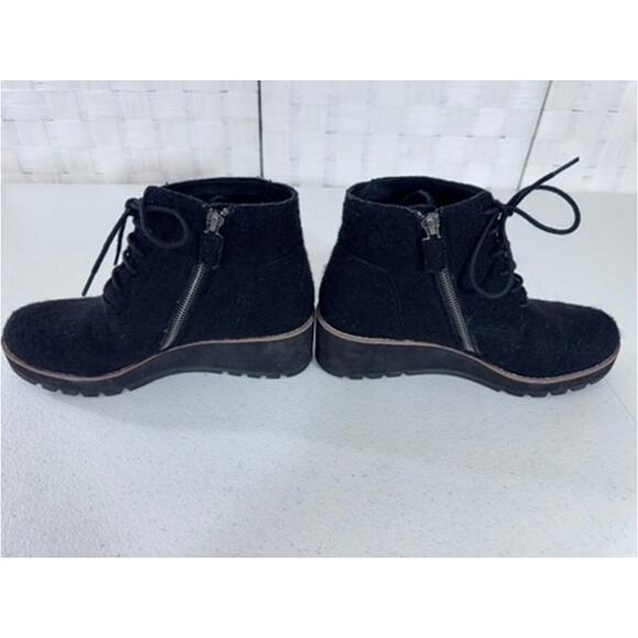 "Eileen Fisher" Black, Crew, Felted , Lace Up, Bootie, Size 7,Wedge Heel, Winter - Picture 4 of 10